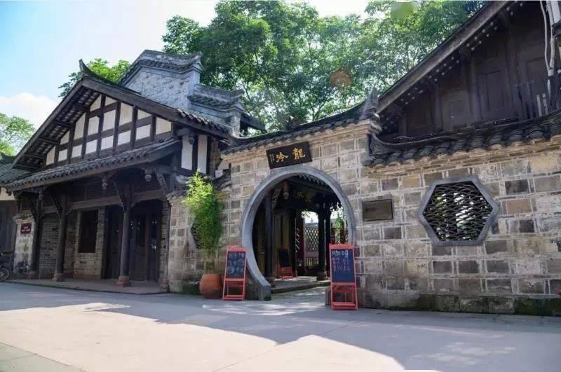 20年前,那个14岁以750分进清华的状元何碧玉,现状如何?